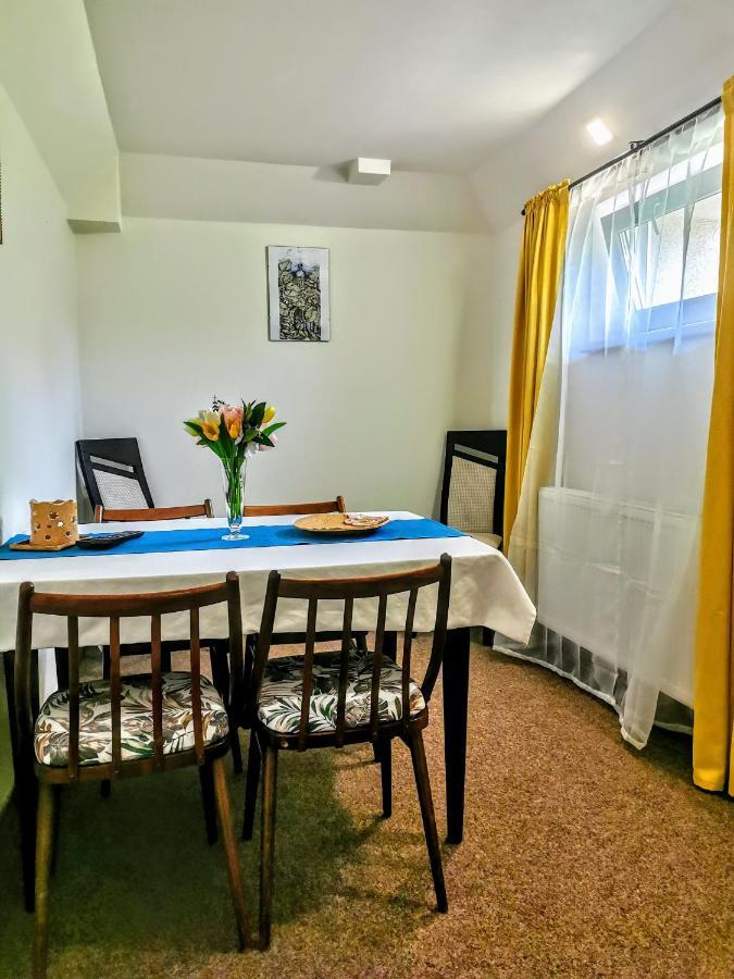 Ubytovani V Podhoubi Daire Broumov Dış mekan fotoğraf