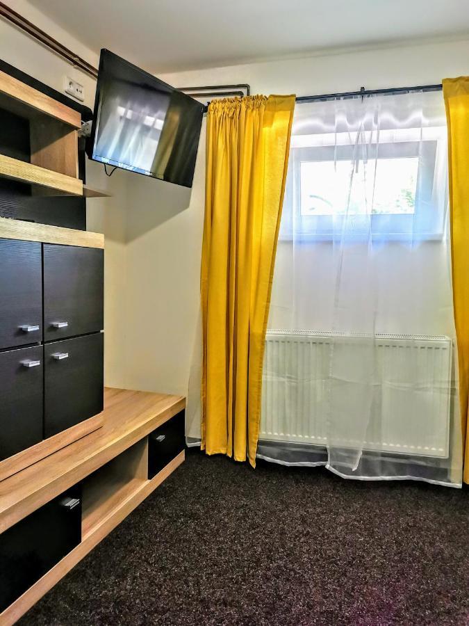 Ubytovani V Podhoubi Daire Broumov Dış mekan fotoğraf